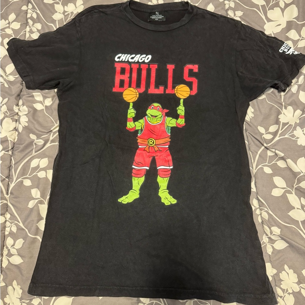 Chicago Bulls x Ninja Turtles Peace Collective t shirt